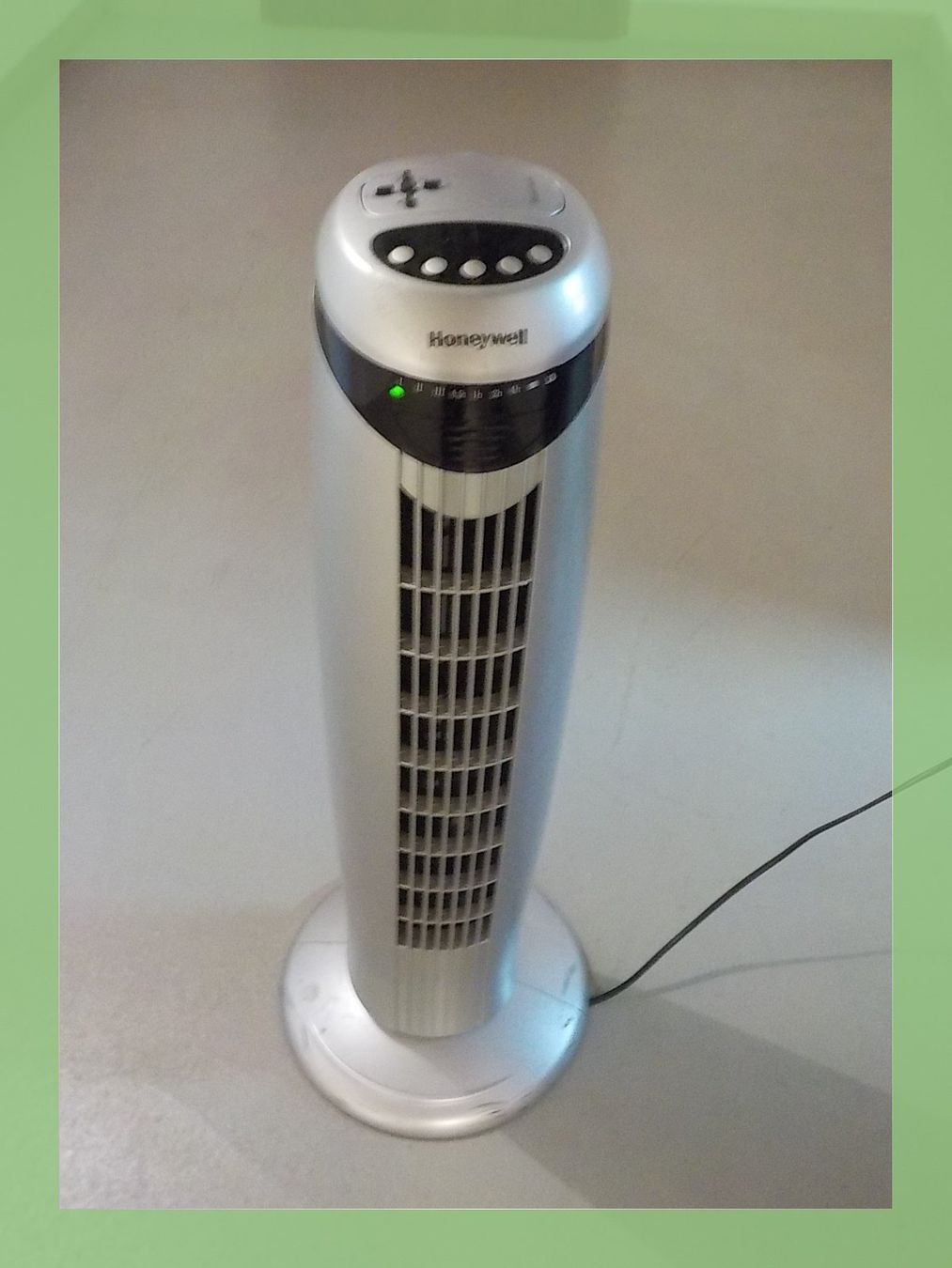 Honeywell Ventilatori: Standventilator Honeywell  mit Fernbedienung – Usato da Bülach venduto da Freieck