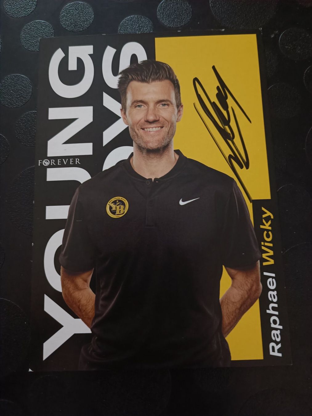 Autographes: Raphael Wicky - Handsigniert YB Autogrammkarte – D'occasion à Menziken par Artographs