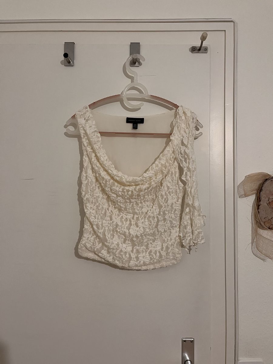 Bershka Tops: Haut beige à dentelle  – Neu (gemäss Beschreibung) aus Genève von giulia_almnn