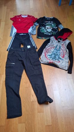 Kleiderpacket Grösse152 Hose, Pullover,TrainingsT-Shirt(Nr4)