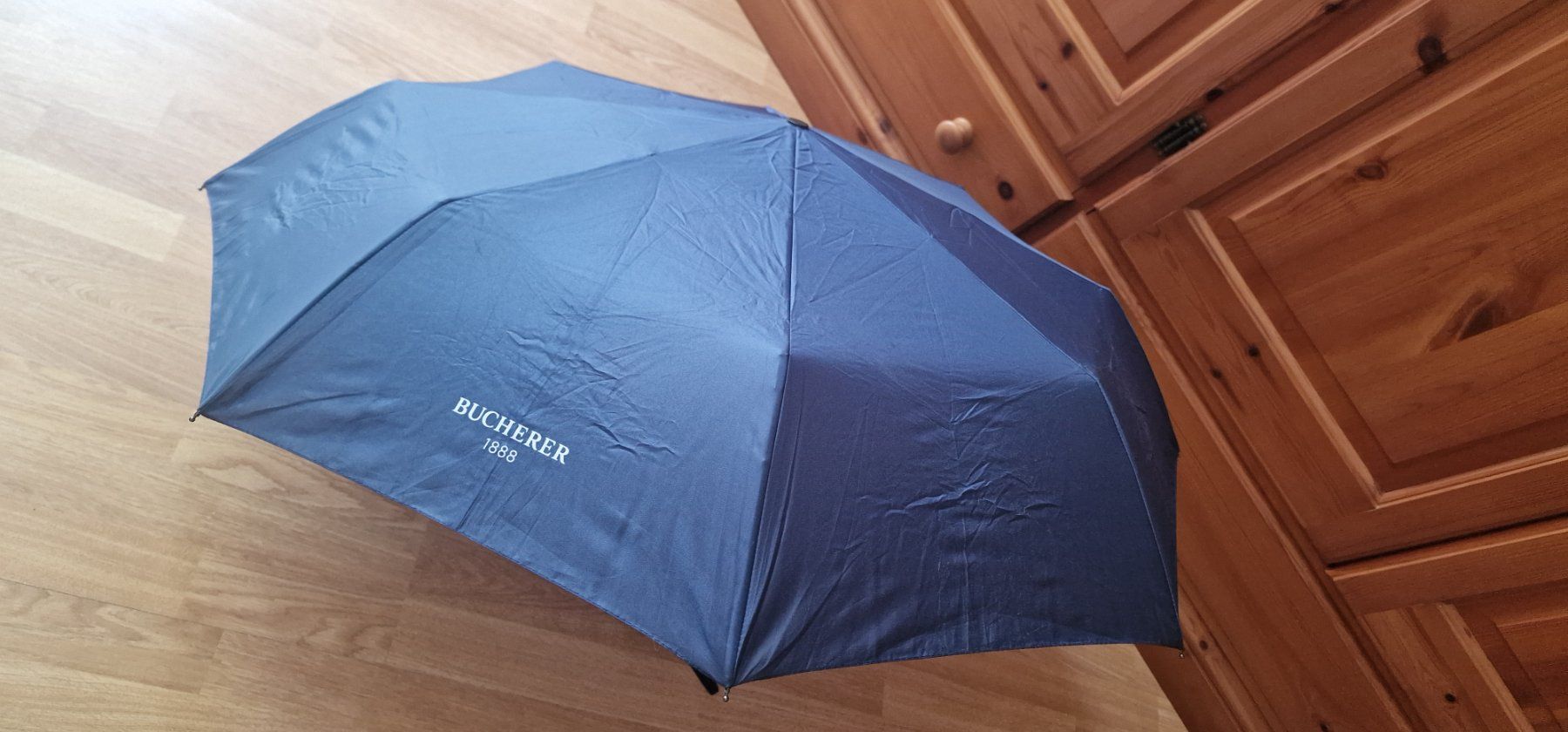 Ombrelli: Parapluie Bucherer – Nuovo e nell'imballaggio originale da Vernier venduto da dyl_8v8k 1