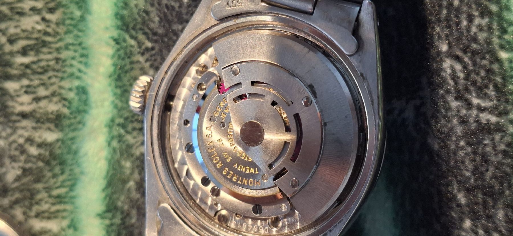 Rolex Montres: Rolex Oyster Perpetual Date Ref 1500 – D'occasion à Roche VD par Monde001 9