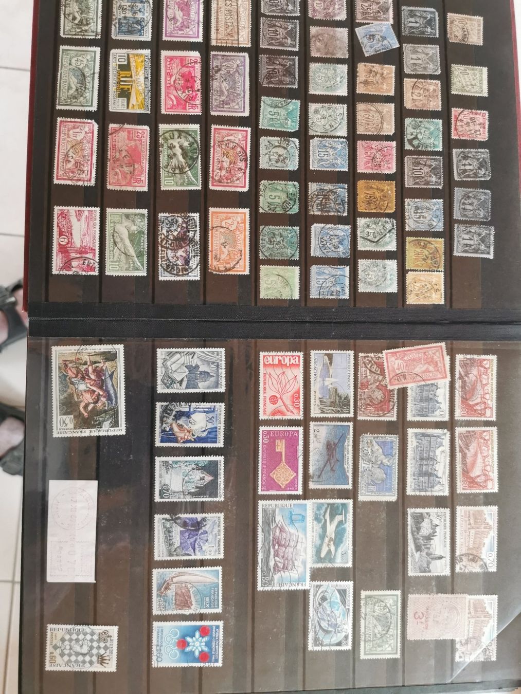Tutti i francobolli: Briefmarkensammlung 4Alben – Usato da Reconvilier venduto da Acmuell 1