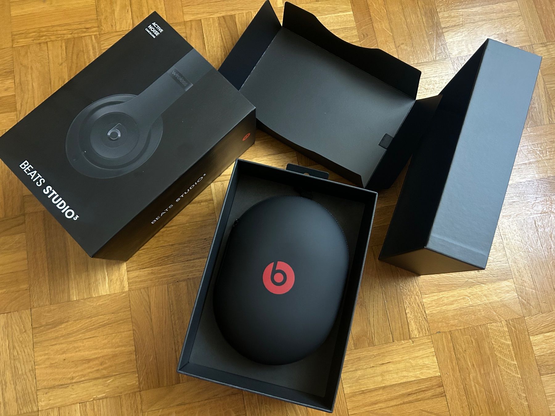 Beats Cuffie: Beats ByDre Studio3 Wireless mit Garantie – Nuovo (secondo la descrizione) da Genève venduto da sunandwind 4