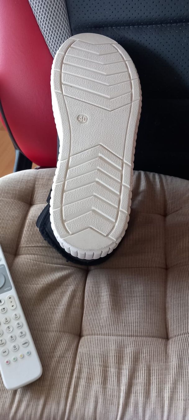 Scarpe da donna: Winterschuhe,neu.Grösse 40 – Nuovo e nell'imballaggio originale da St.Gallen venduto da wanderin6 2