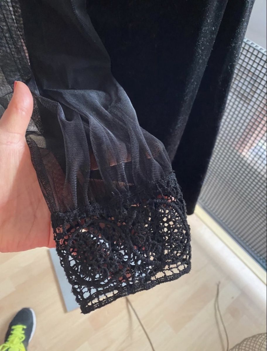 Zara Vestiti: Elegantes Samtkleid mit Spitze - Zara – Nuovo (secondo la descrizione) da Olten venduto da bir_k96n 4