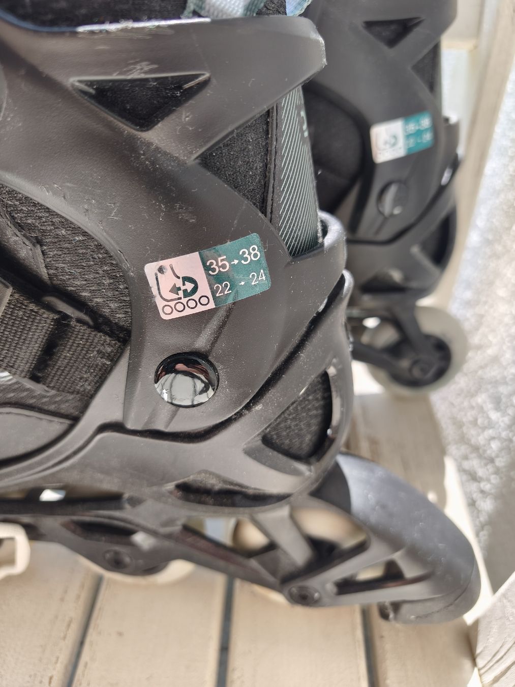 Oxelo Pattini in linea & Pattini a rotelle: Rollerblades Grösse 35 bis 38 verstellbar – Nuovo (secondo la descrizione) da Worben venduto da Thom.71 2