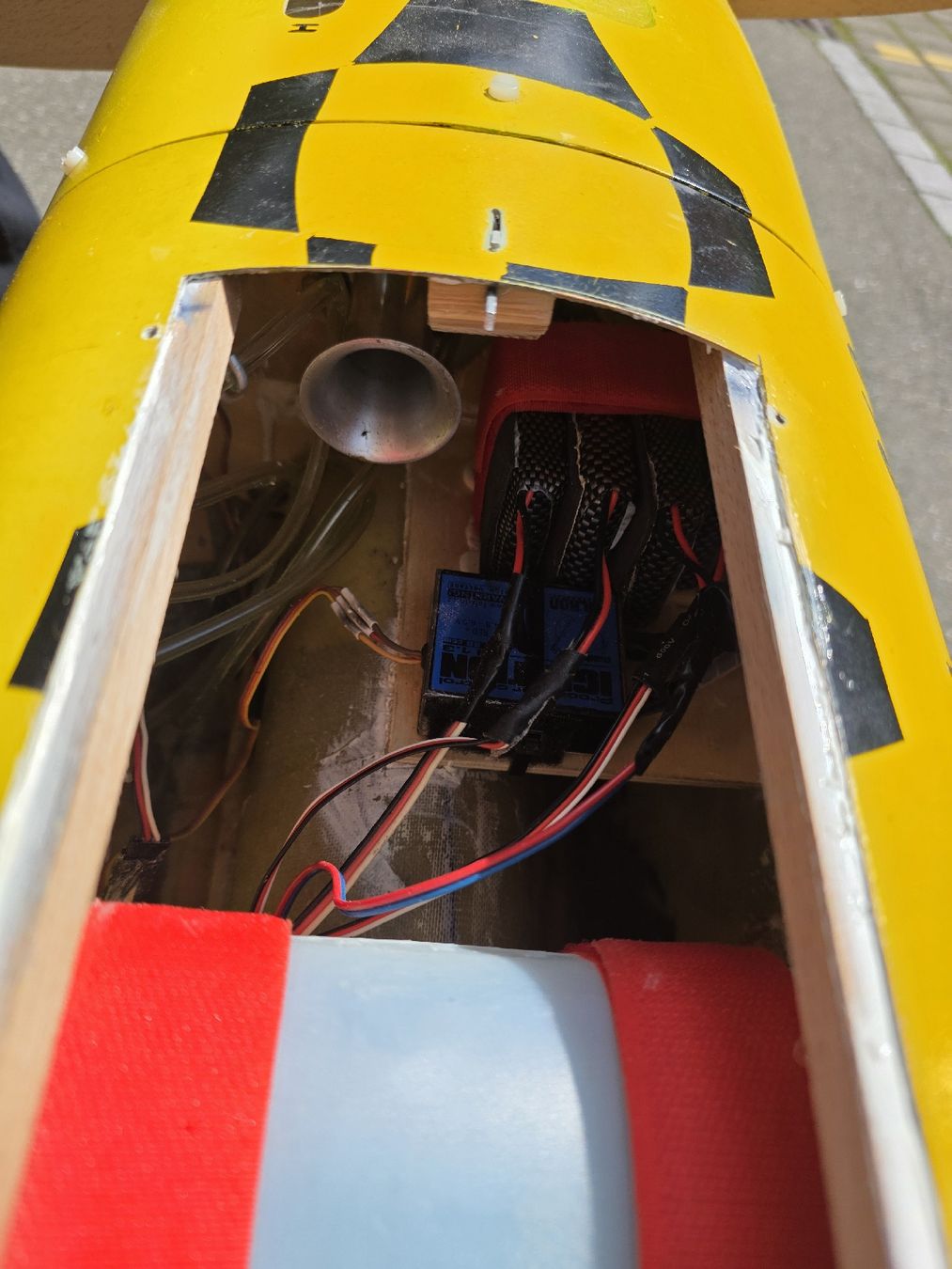 RC Modellbau: 2m Extra mit 80ccm und Raceauspuff im Rumpf – Gebraucht aus Schaffhausen von dixi777boot 7
