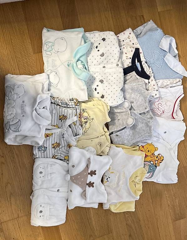 Pyjamas & Ähnliches: Baby strampler winter – Gebraucht aus Dietikon von Loryambra