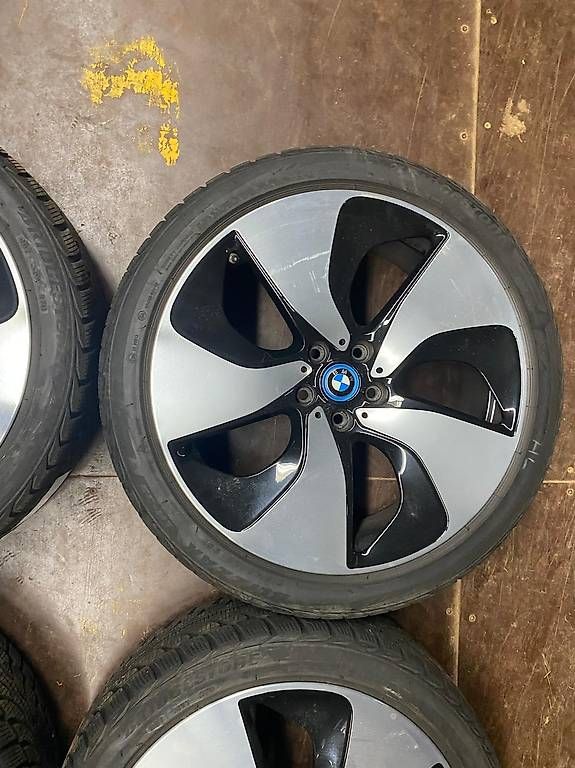 Pneumatici & Ruote complete: BMW I8 Kompletträder – Usato da Meisterschwanden venduto da marcog93 2