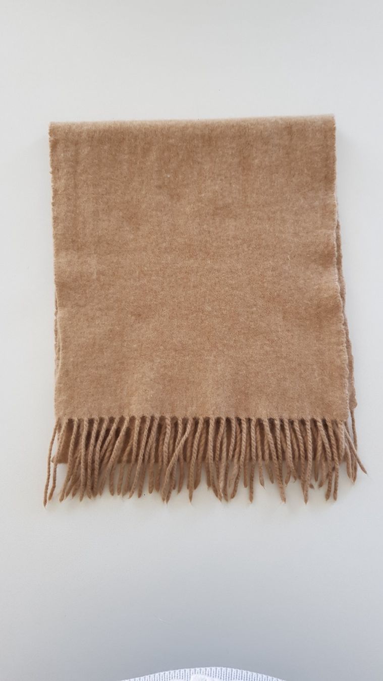 C&A Foulard & Sciarpe: Kaschmirschal 100 % Kamel – Usato da Büsingen venduto da Zufall2024