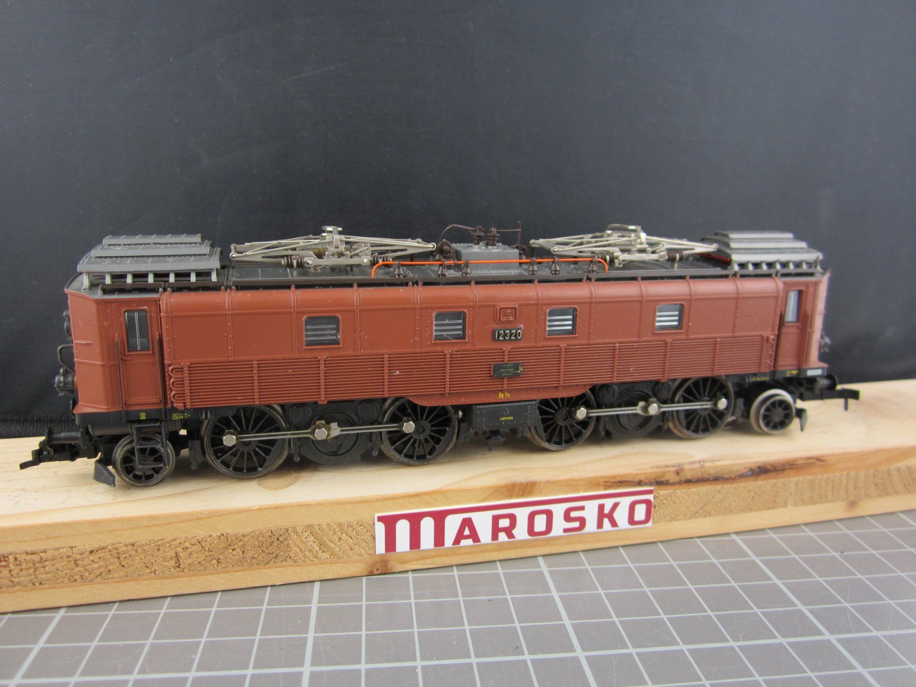Roco Modelleisenbahnen: Roco 43508 SBB Be 4/6 braun, mit OVP, DC – Gebraucht aus Malters von Marosko