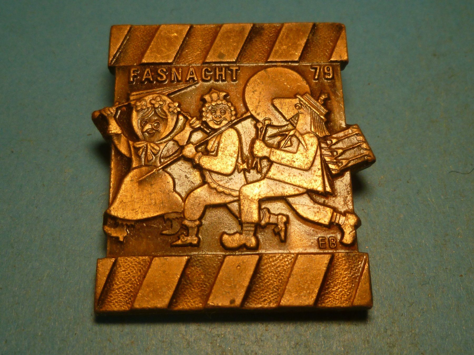 Plaketten & Abzeichen: BASEL 1979 BRONZE – Gebraucht aus Ried (Muotathal) von Mandarin02