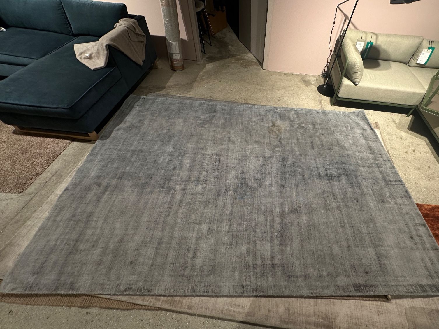 Tappeti: Teppich - Velvet Ocean - Goblin Blue – Difettoso da Bern venduto da Sofa_Company_Bern