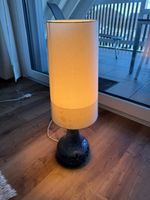 Stehlampe mit Keramikfuss