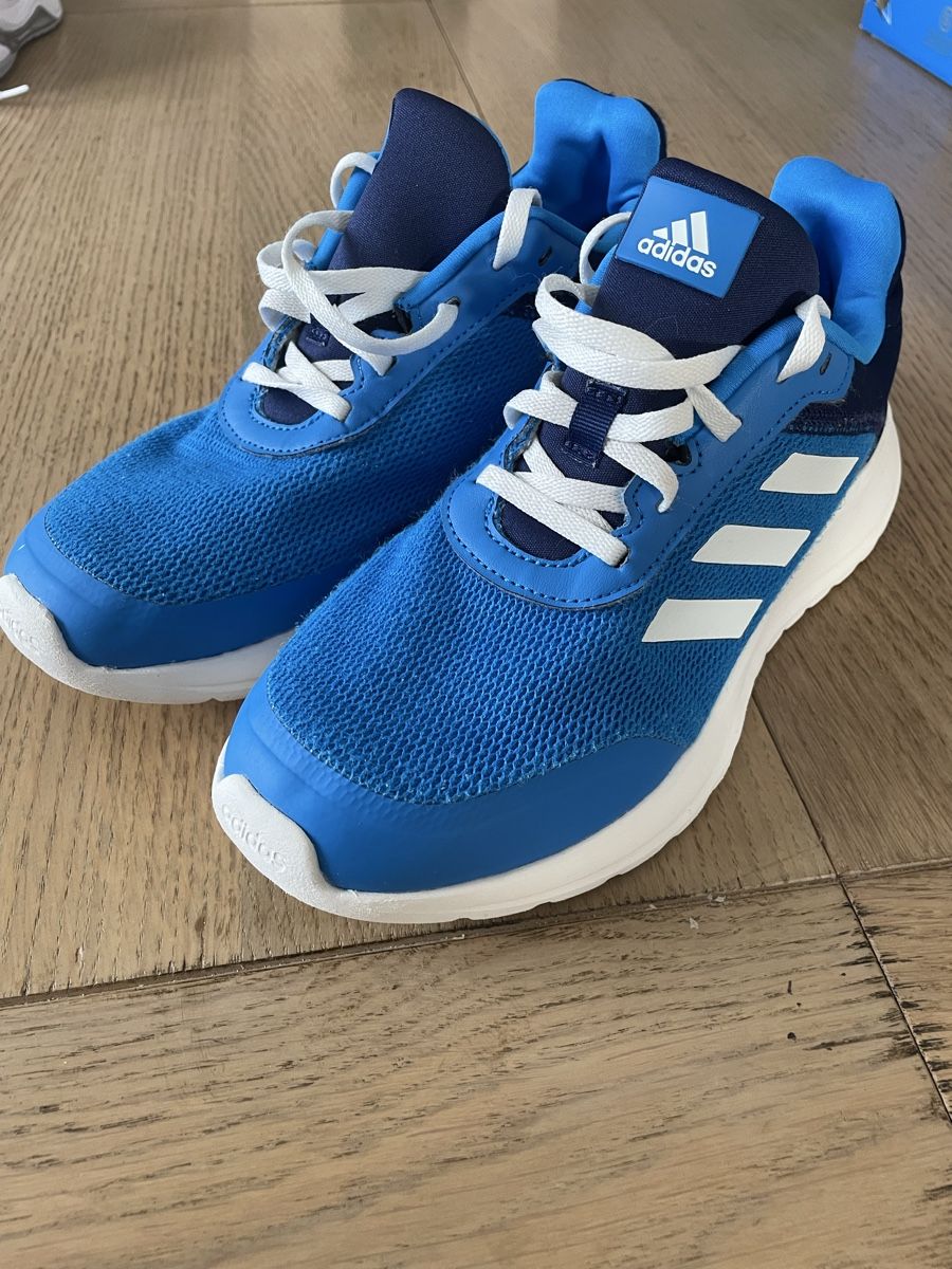 Scarpe da uomo: Adidas run – Usato da Le Noirmont venduto da mag.butillon
