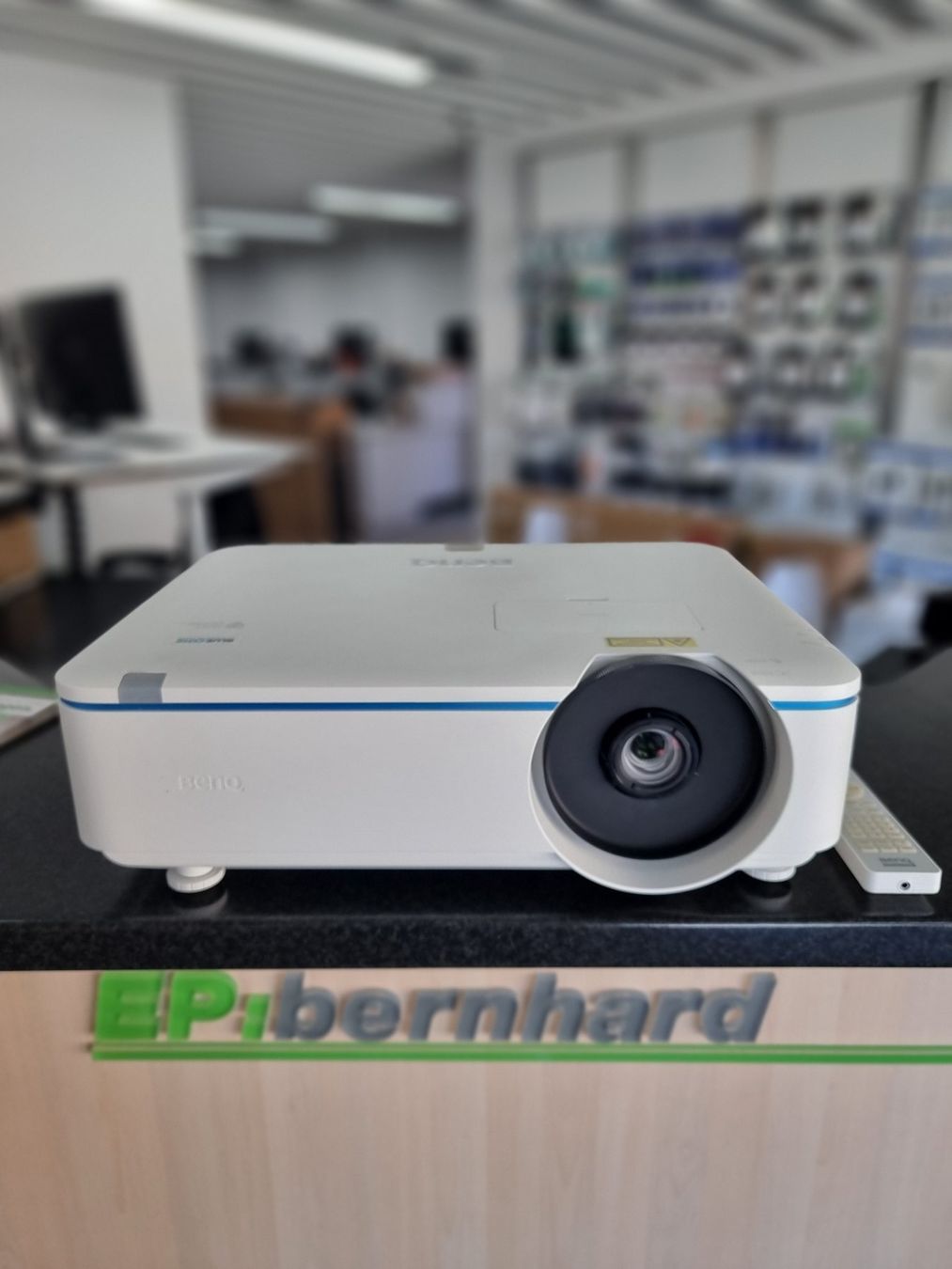 BenQ Proiettori: Benq LK952 Beamer 4K – Usato da Chur venduto da EP_bernhard