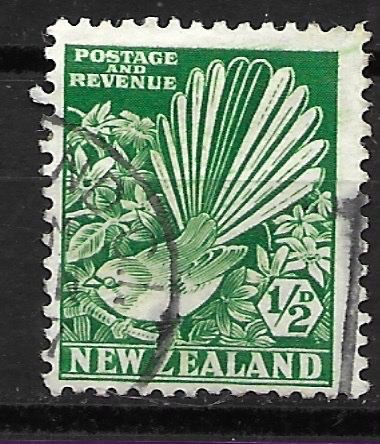 Alle Briefmarken: Neuseeland 1935: Fächerschwanz (Vogel) – Gebraucht aus Zürich von Rainstamps