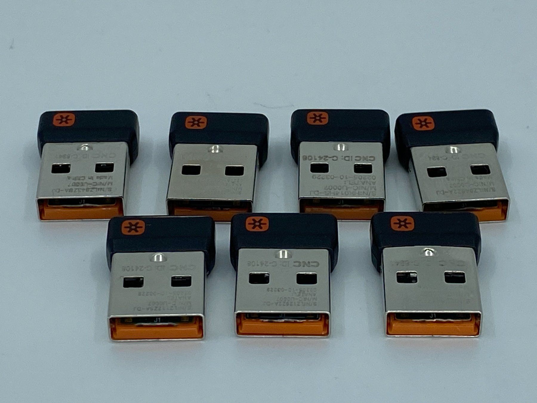 Logitech Laufwerke & Adapter: Logitech USB Unifying receiver – Gebraucht aus Langwiesen von  2