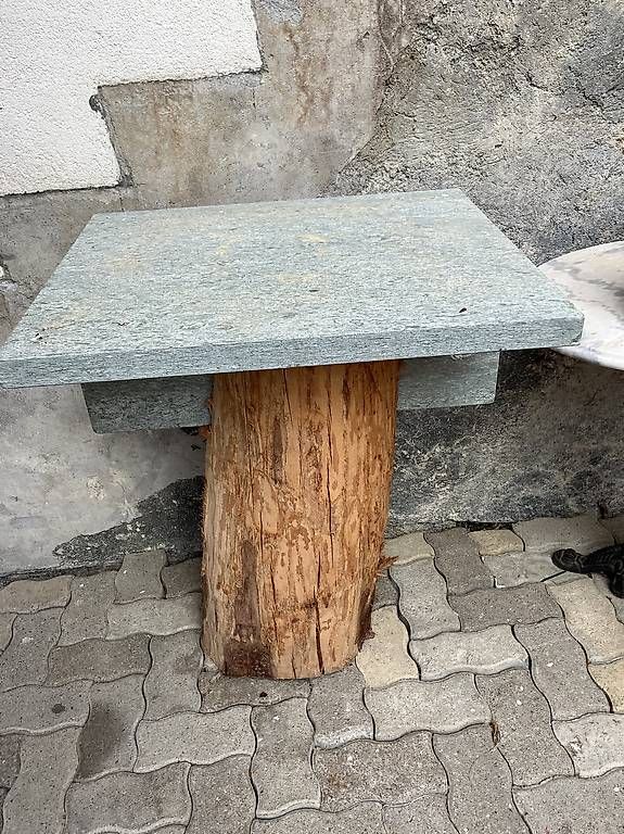 Tavoli: 2 x Gartentisch aus massiv Holz und Stein – Usato da Lenzerheide/Lai venduto da flupk 1