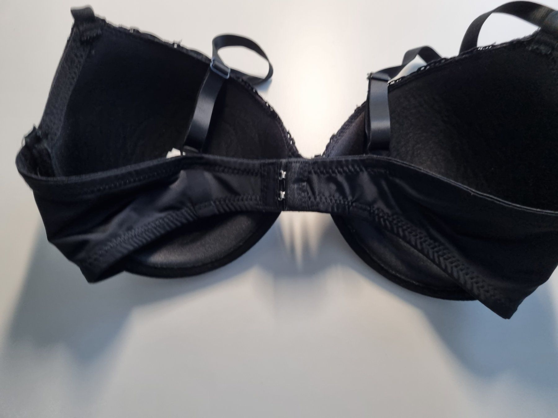 Altra biancheria intima: BH NEU 75 D – Nuovo e nell'imballaggio originale da Zofingen venduto da Felpa 1