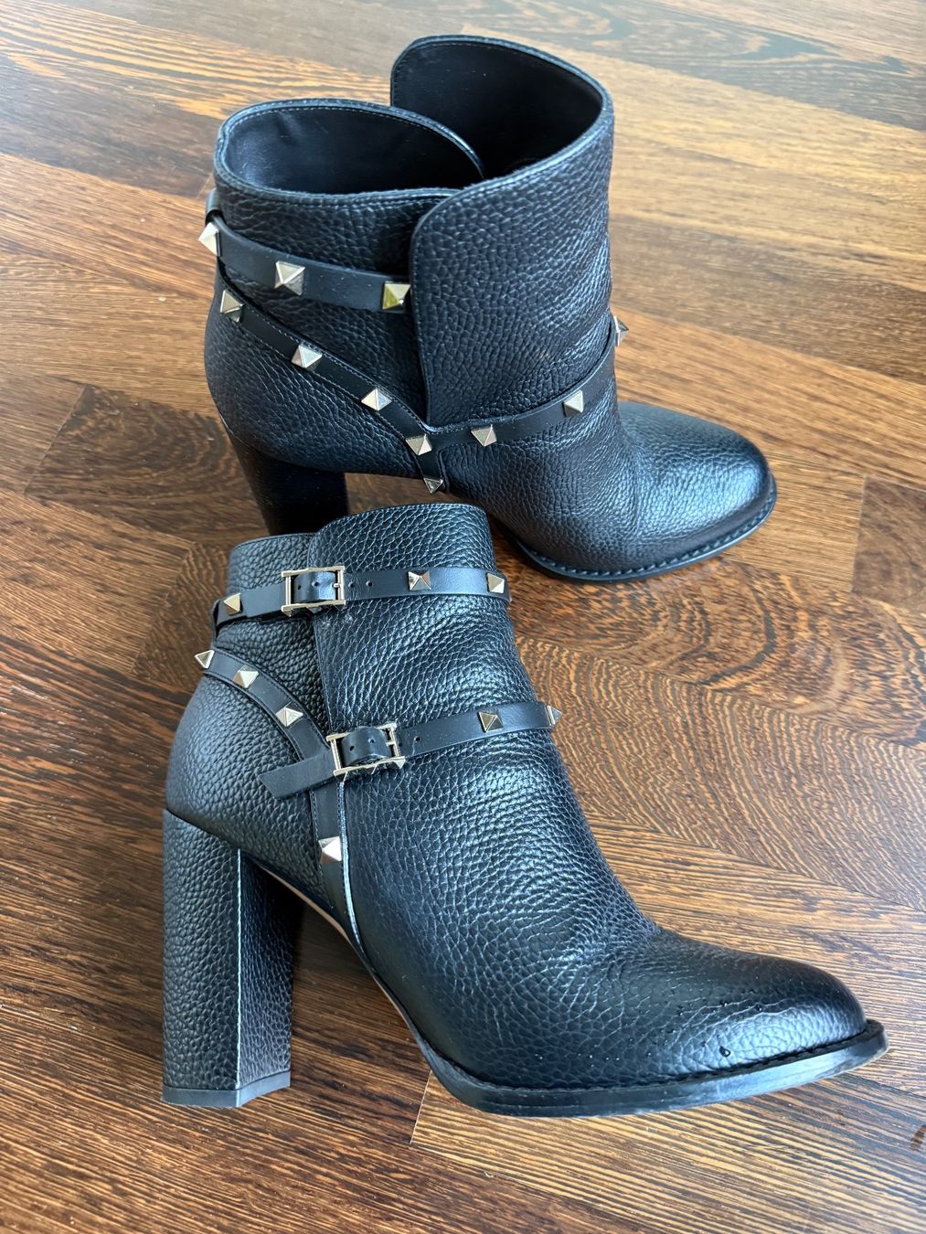 Valentino Scarpe da donna: Valentino Rockstud Leder Stiefel Gr. 41.5 – Usato da Sempach venduto da franksch_