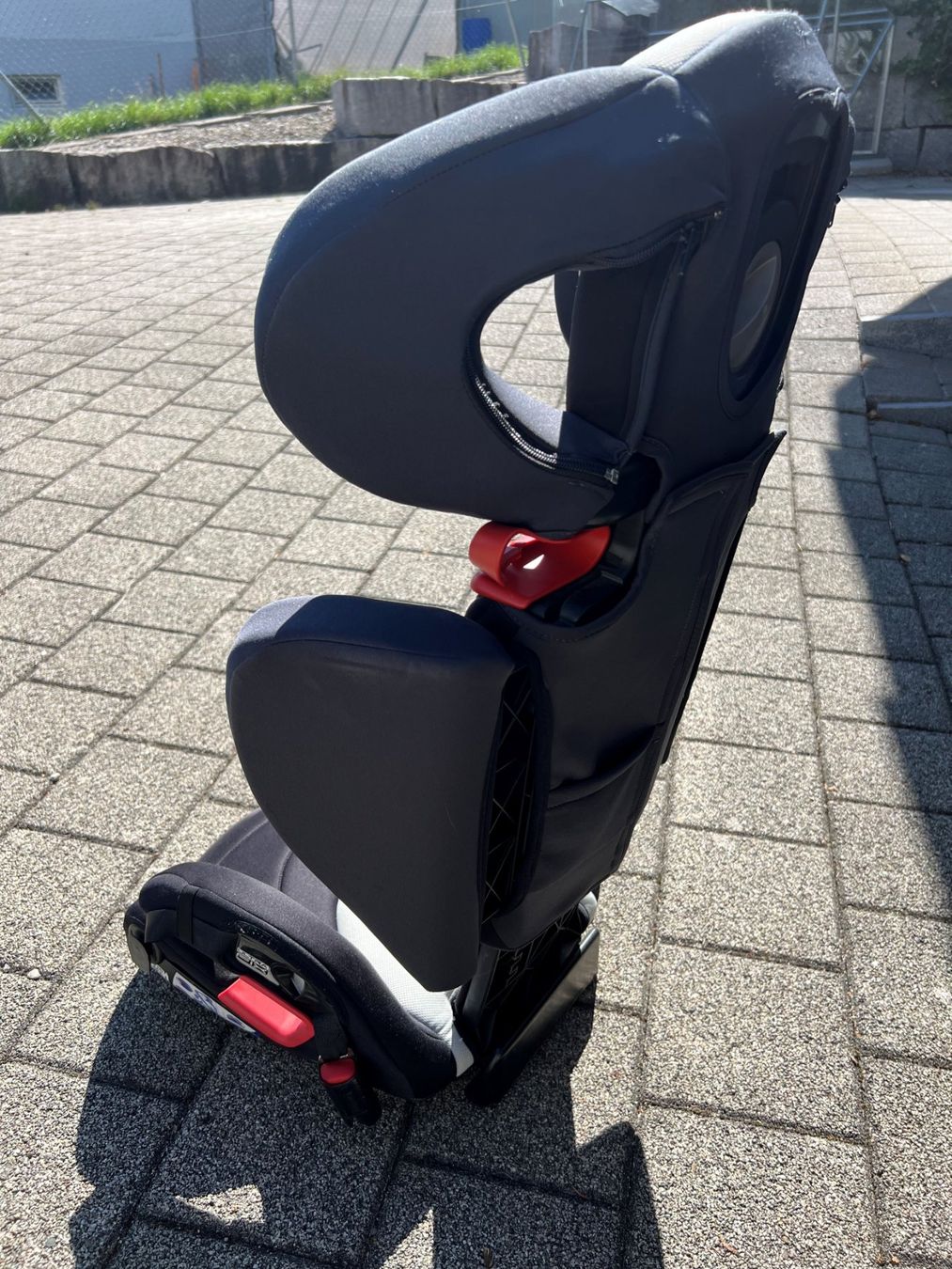 Chicco Auto-Kindersitze: Chicco Autokindersitz 15-36 Kg – Gebraucht aus Matzingen von Bluamli 1