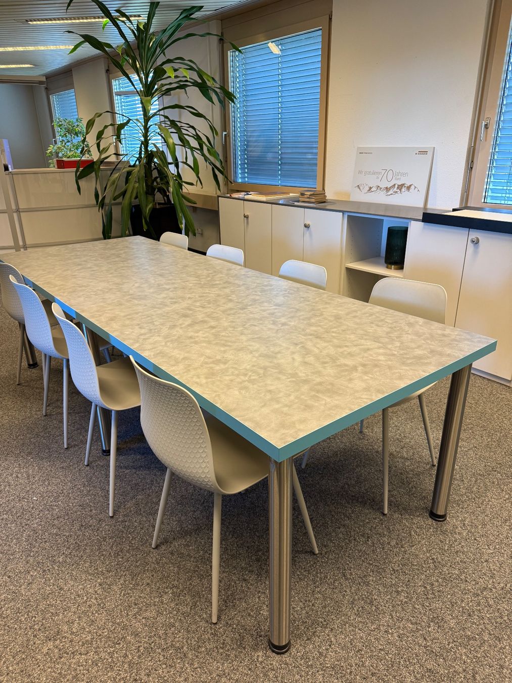 Set di tavolo e panche: Tisch mit 8 Stühlen – Usato da Reinach BL venduto da tba_2gyj