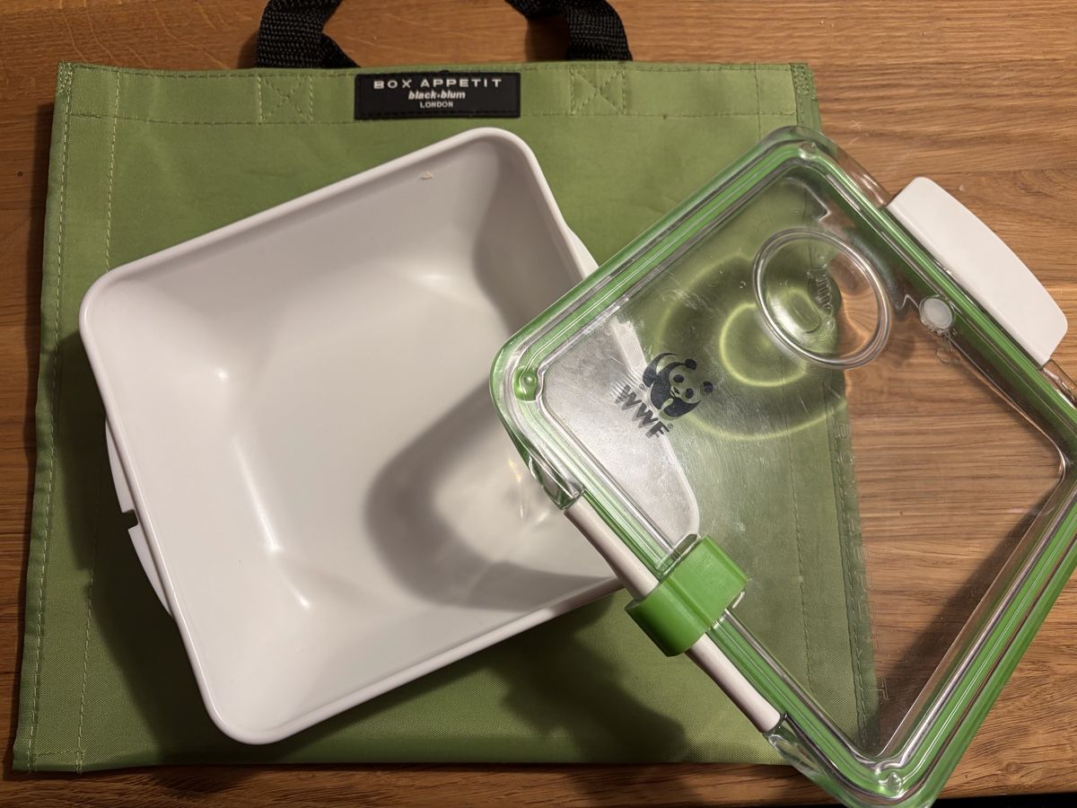Contenitori & Simili: Lunchbox Set mit WWF Tasche, neuwertig – Usato da Lengnau BE venduto da most45 2