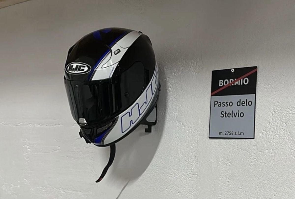 Sonstige: Support mural pour casque et veste de moto – Neu (gemäss Beschreibung) aus Yverdon-les-Bains von ido_w9qy 3