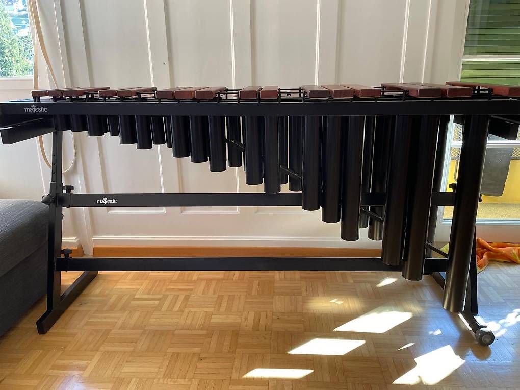 Strumenti musicali: Marimba der Marke Majestic – Usato da St. Gallen venduto da bra_f28j 1