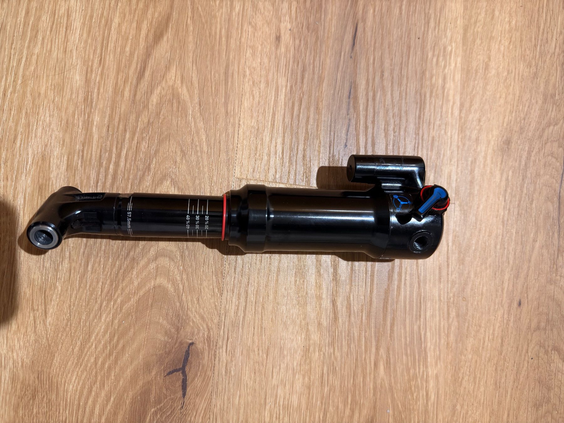 Rockshox Pezzi di ricambio: Rock Shox Deluxe RT3, 3-Positionen-Dämpfer – Usato da Schaffhausen venduto da the_6kry 1