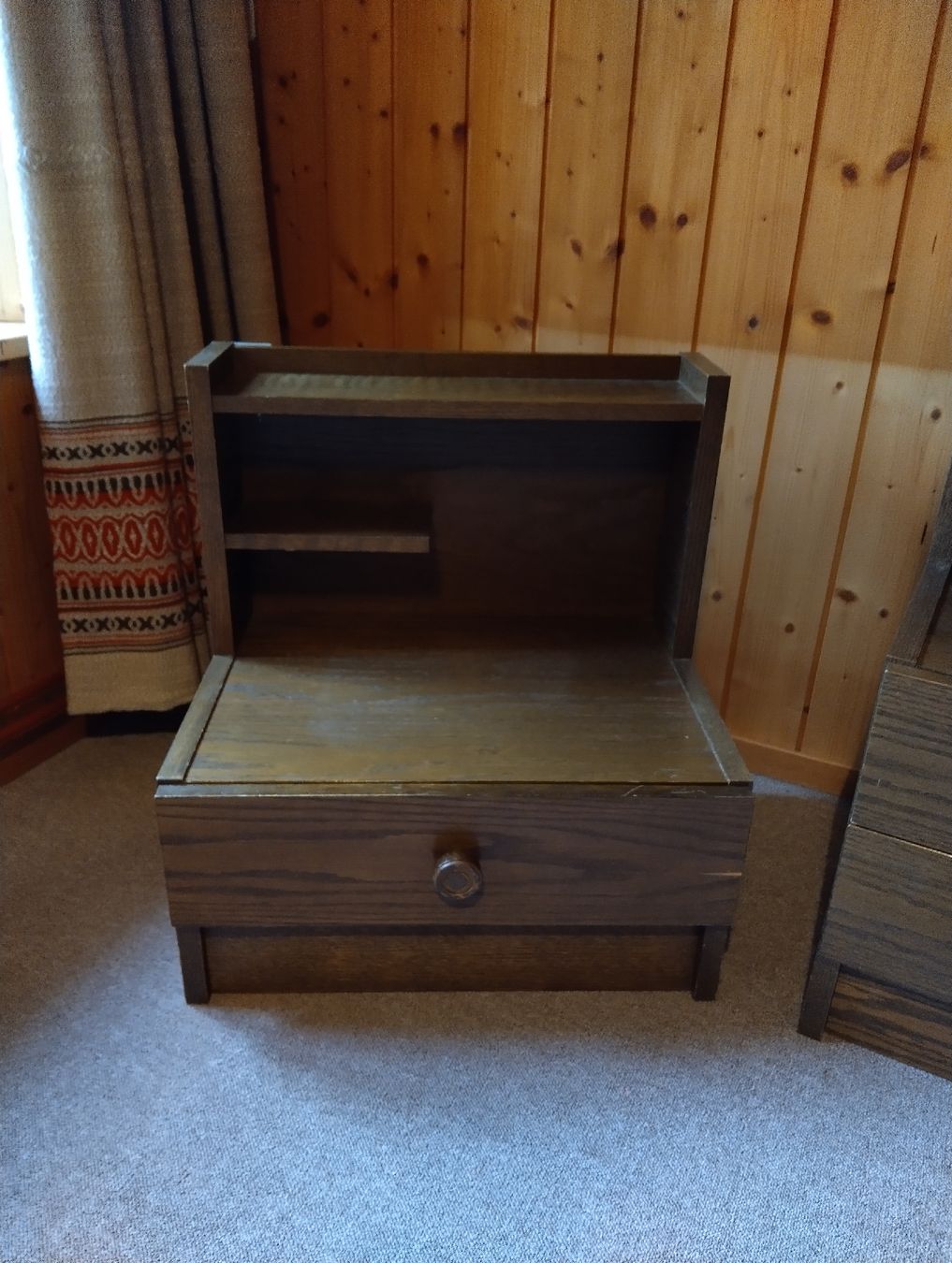 Cassettiere: Holz Nachttisch & Kommode Set - Rustikaler Charme! – Usato da Brienz BE venduto da ThomysHobbyLobby 2