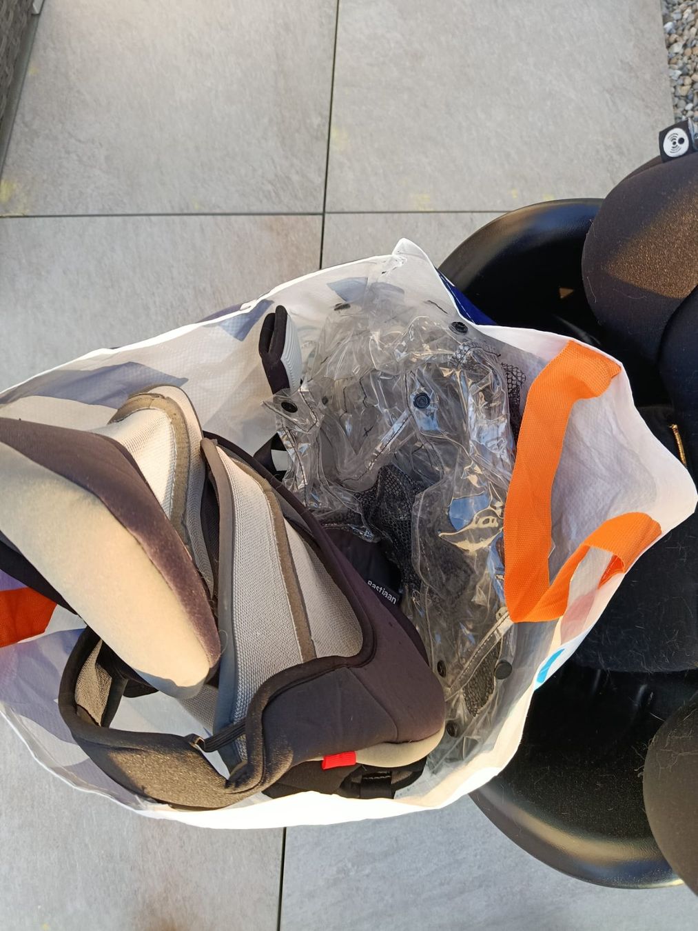 Seggiolini per auto: Siège auto bébé à vendre – Usato da Forel/FR venduto da dro_gld6 5