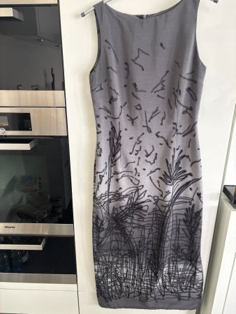 Kleid Grösse 36, mit seitlichem Schlitz, Citylife