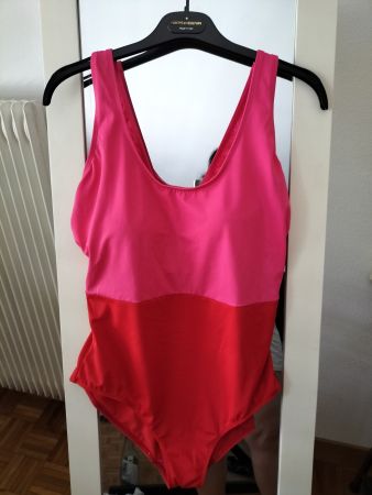 Maillot de bain 1 pièce rose/rouge 44