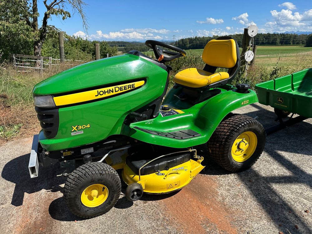 John Deere X304 Rasentraktor inkl. Anhänger Kaufen auf Ricardo
