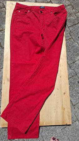 Pantalon rouge Arizona  taille 44,