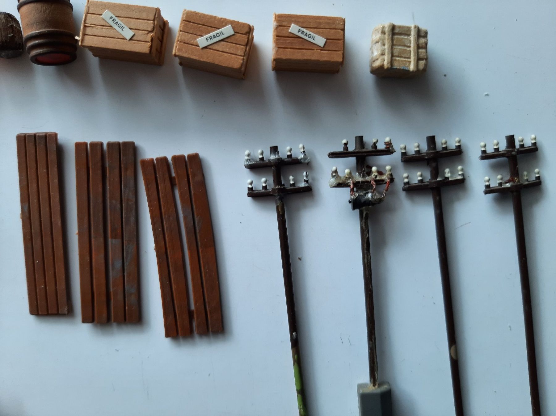 Modellini di ferrovie: H0/H0m Konvolut Accessoires – Nuovo (secondo la descrizione) da Thun venduto da Schwarzsee48 2