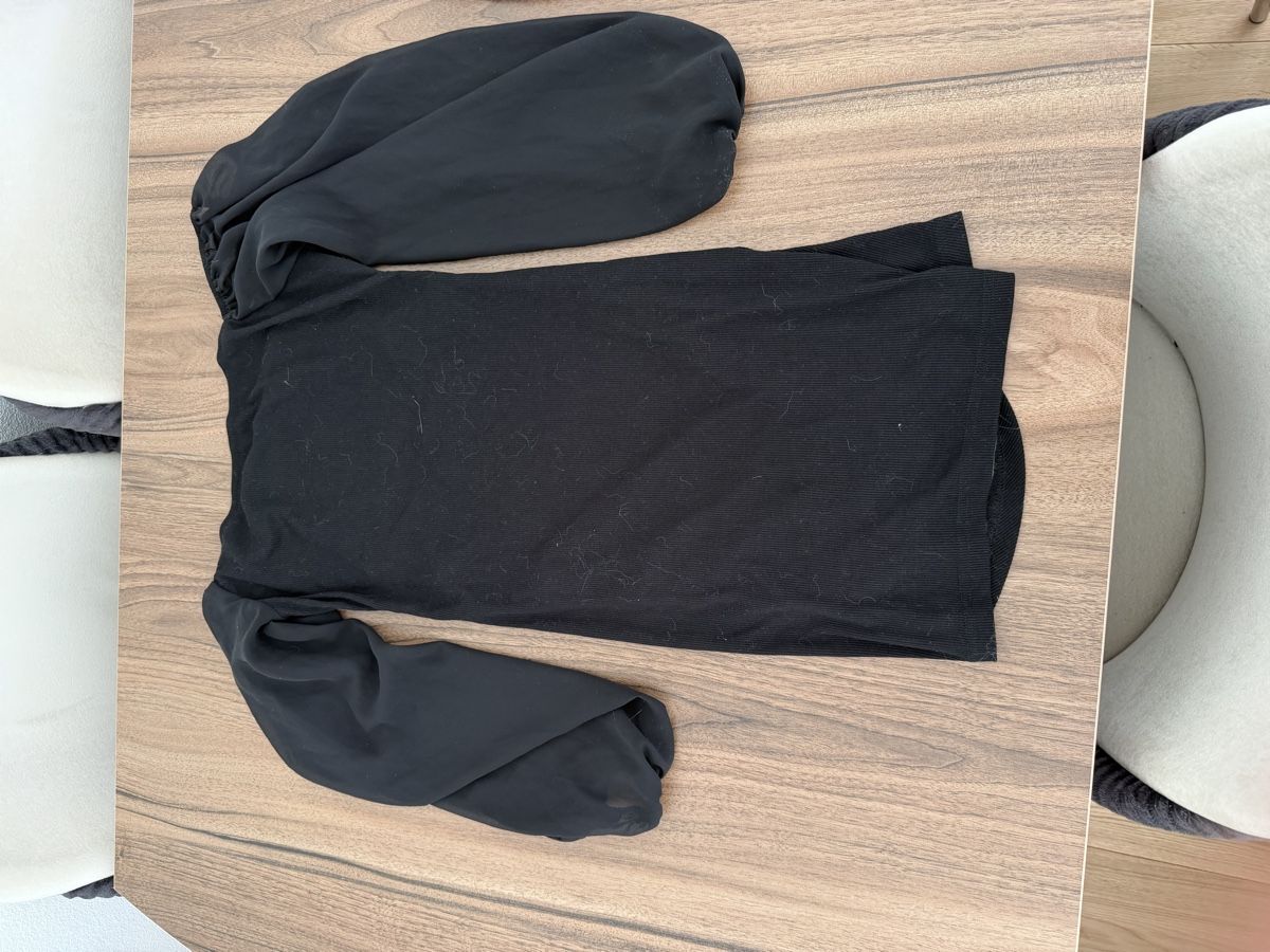 Lotti di vestiti: Blau und Schwarze Kleider und Rock – Nuovo (secondo la descrizione) da Lausanne venduto da meh_8clz 2