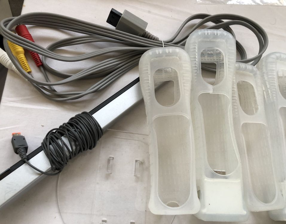 Nintendo Wii - Konsole [weiss] mit sehr viel Zubehör 8