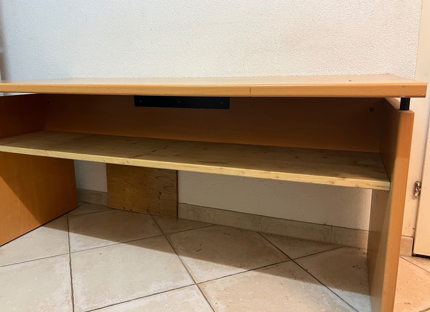 Tische: Werktisch, Basteltisch,  Kellertisch – Gebraucht aus Stadel von avoegelifrei 1