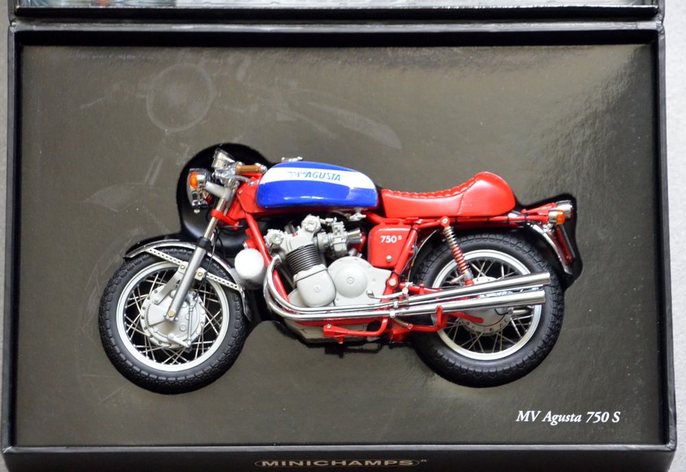 Agusta MV MINICHAMPS 絶版・希少 1/12 S 750 Agusta MV MINICHAMPS 絶版・希少 750 (1/12 MINICHAMPS 特価 1/12 S オートバイ・バイク