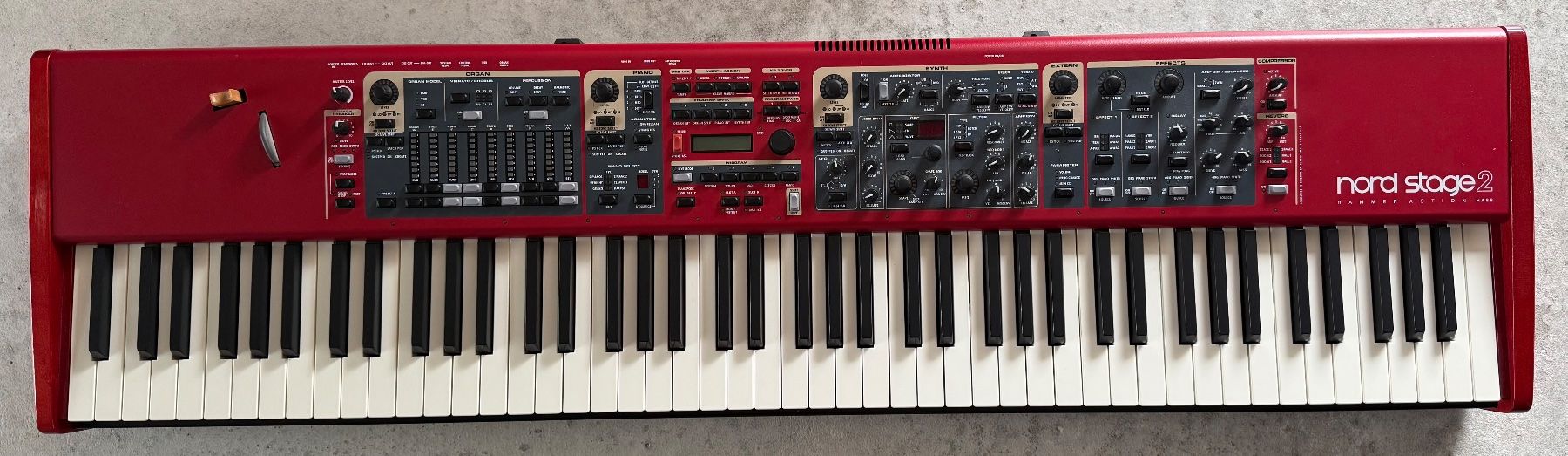 Nord Strumenti musicali: Nord Stage 2 88 HA with case – Usato da Zürich venduto da Franz130175