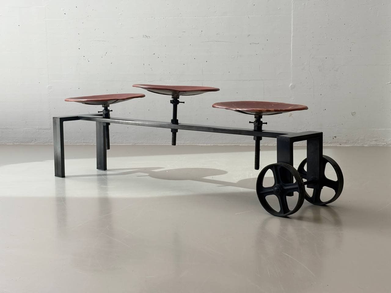 Panchine: Sitzbank von KARE Design mit Ledersitzen, 2000er – Usato da Zürich venduto da LeMoege