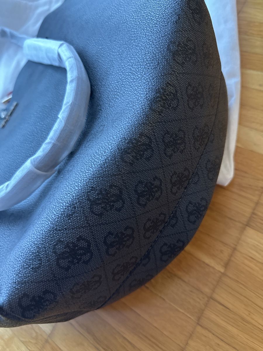 Guess Taschen für Damen: Guess Tasche – Neu und originalverpackt aus Fisibach von hadilicious 4