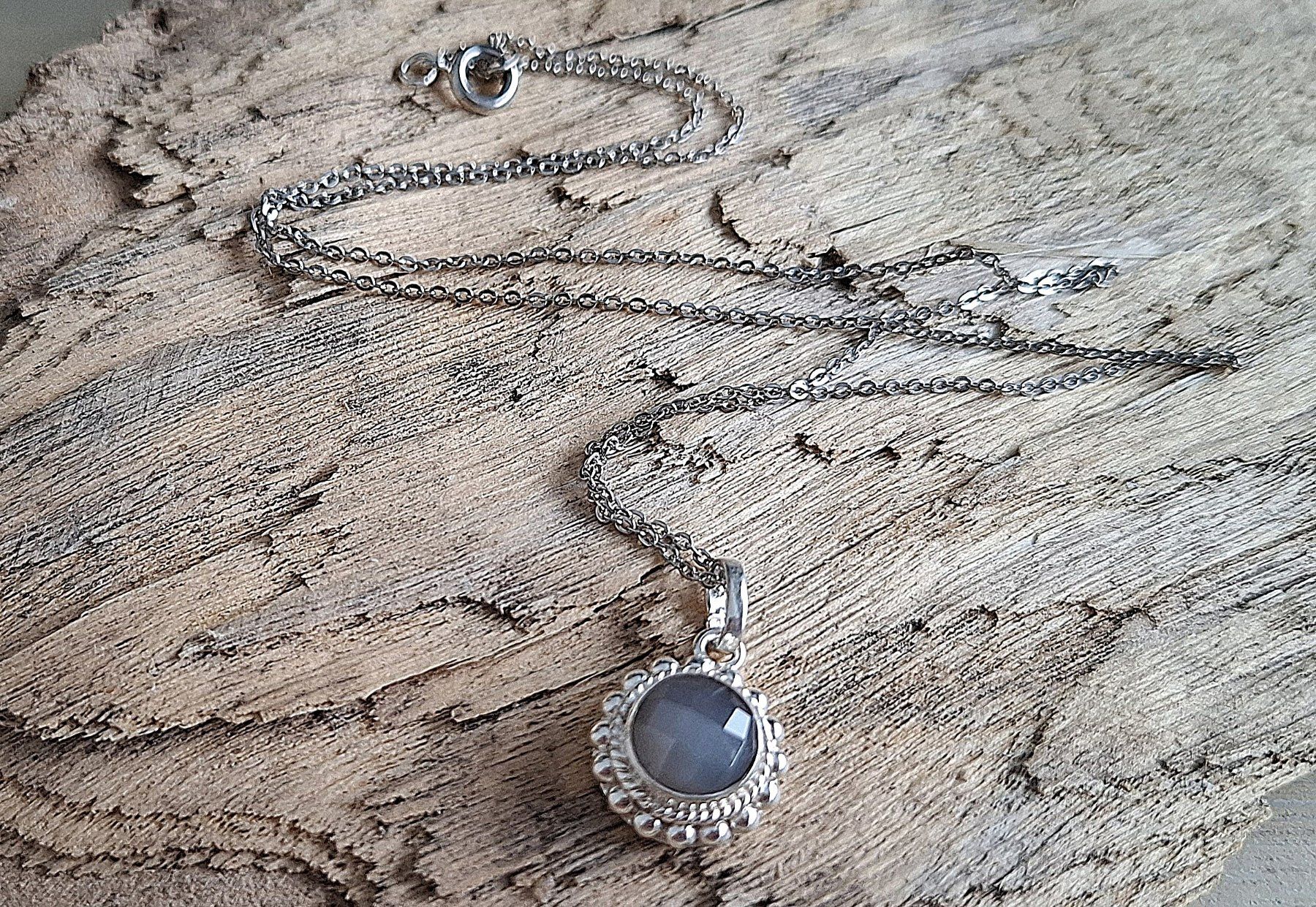Catenine: MOONSTONE - Silberkette – Nuovo e nell'imballaggio originale da Mühlethal venduto da nicita-modeschmuck