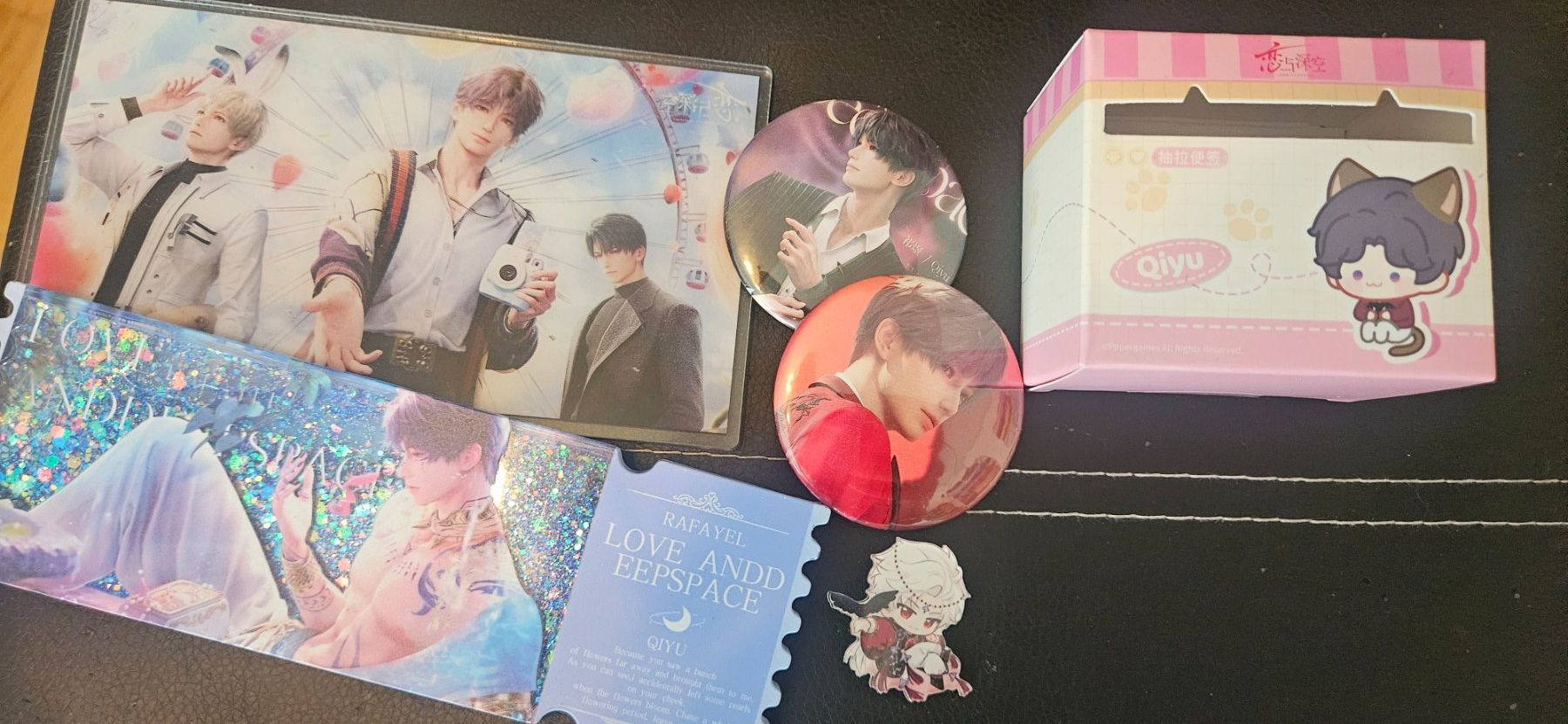 Tutte le decorazioni: Love and Deepspace Paket – Usato da Landquart venduto da CruelFairytale