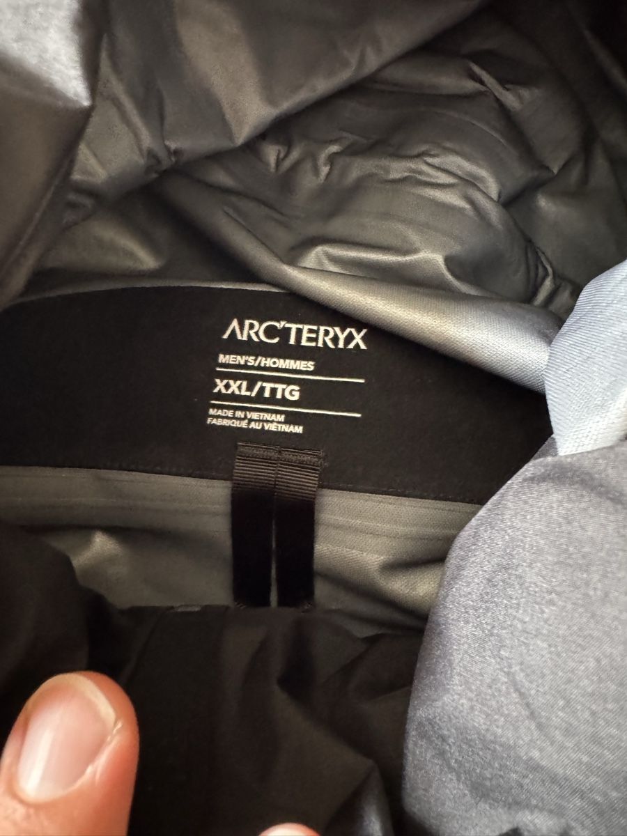 Arcteryx Vestes: Arc’teryx Beta SL XXL – Neuf avec emballage d'origine à Rapperswil SG par pli_fz9r 2