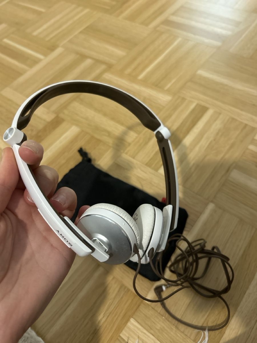 Sony Cuffie: Cuffie Sony – Usato da Neuchâtel venduto da sar_nqn7 1
